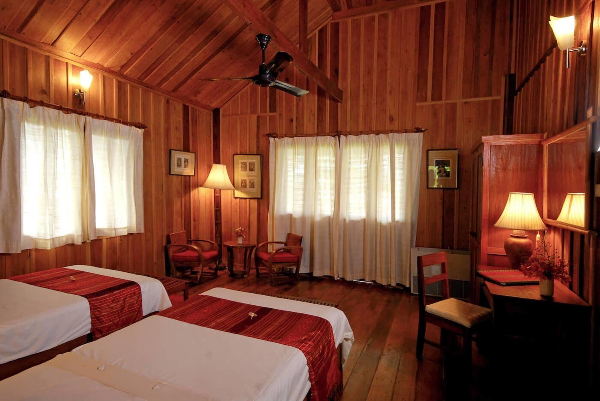 צ'מפסק La Folie Lodge מראה חיצוני תמונה